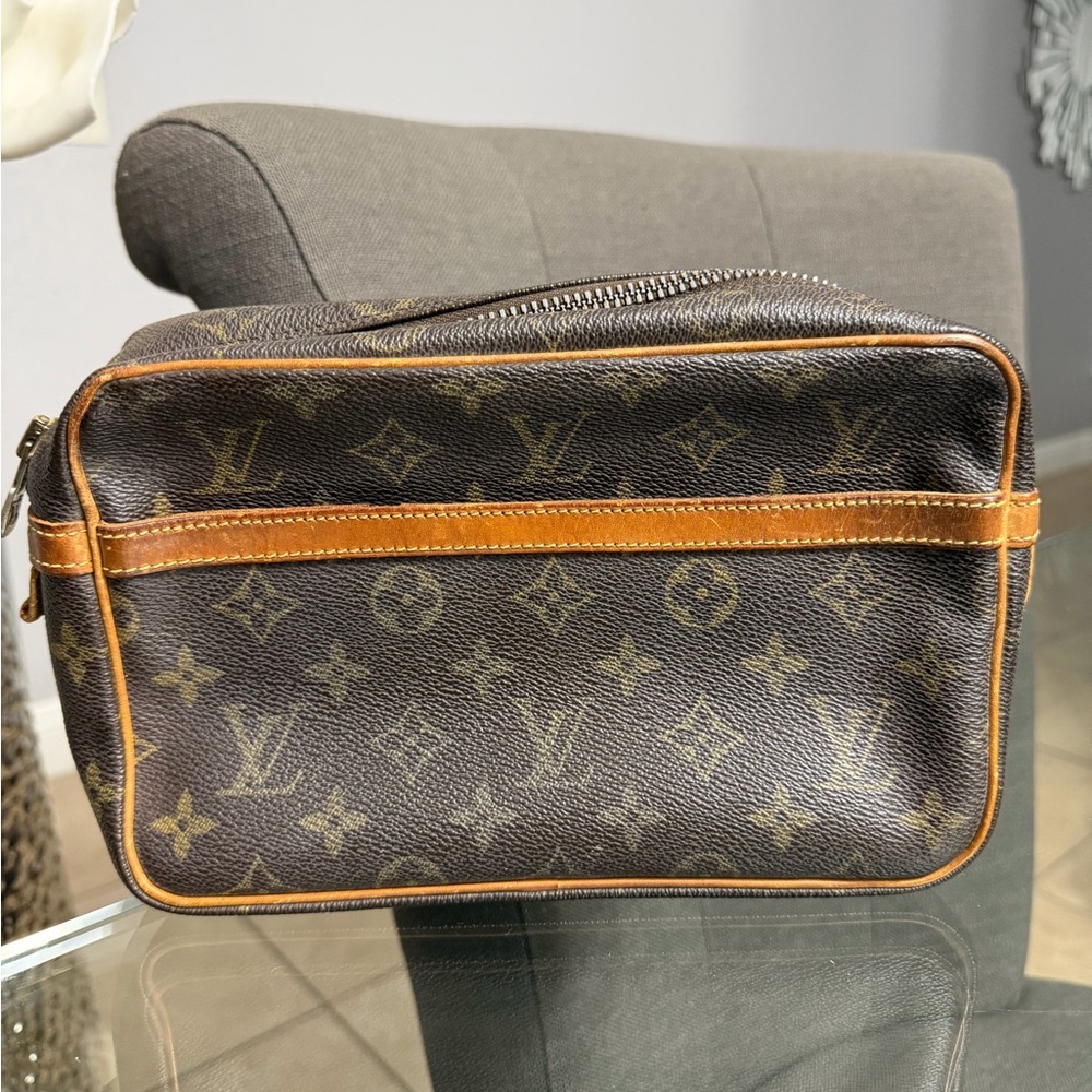 Louis Vuitton Monogram Clutch